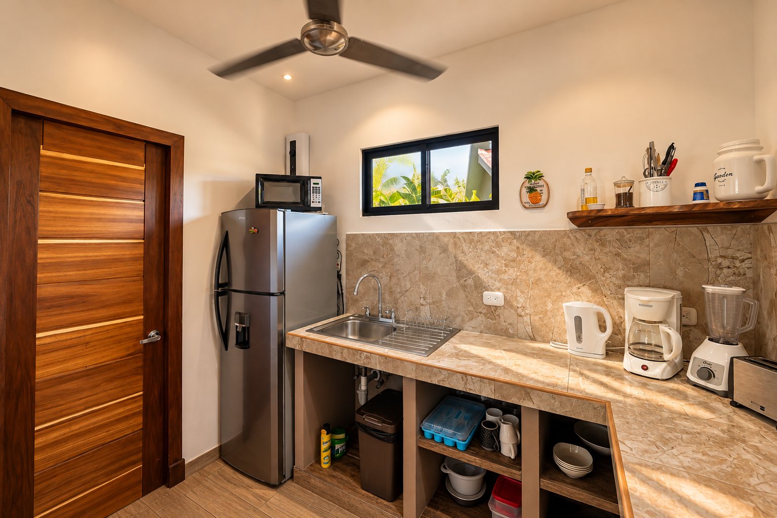 Deluxe Bungalow — photo 2